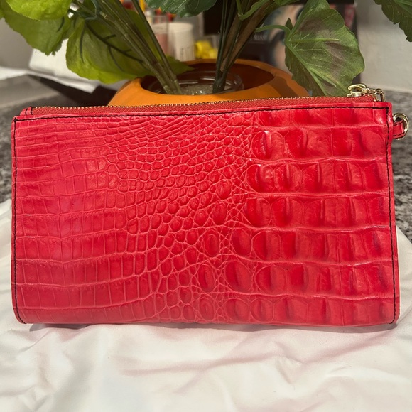 Brahmin Punchy Coral Millie Wristlet - Picture 2 of 10